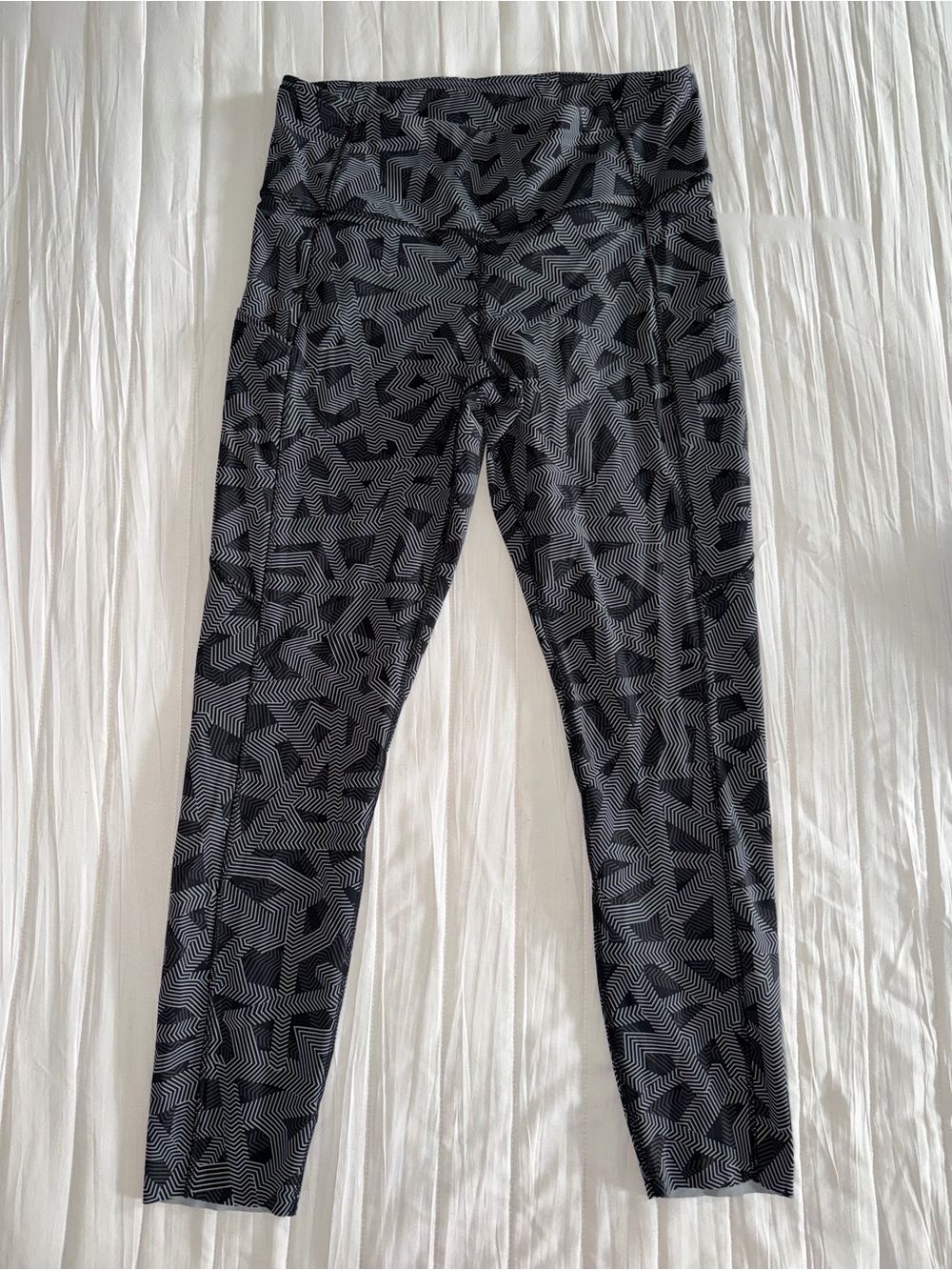 Lululemon Black Patterned Active Leggings